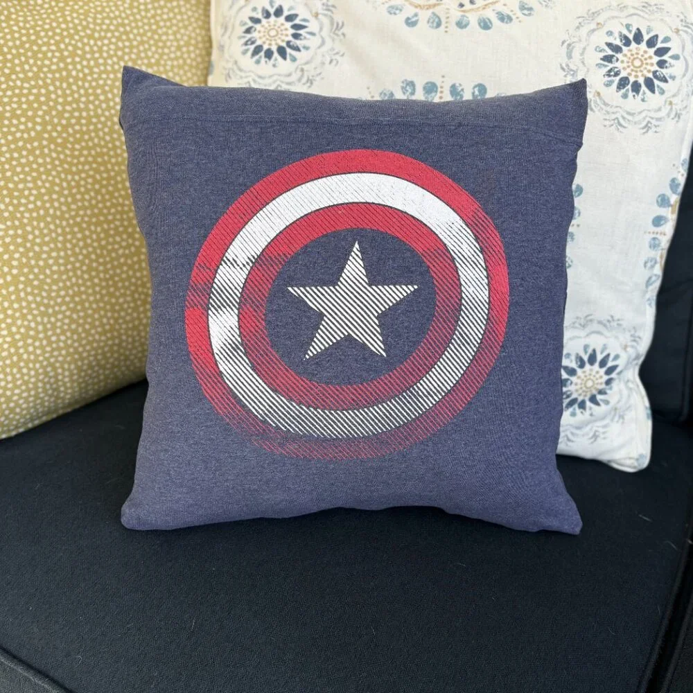 Captain America Marvel Comics Handmade upcycled t-shirt 16x16 Throw pillow cover